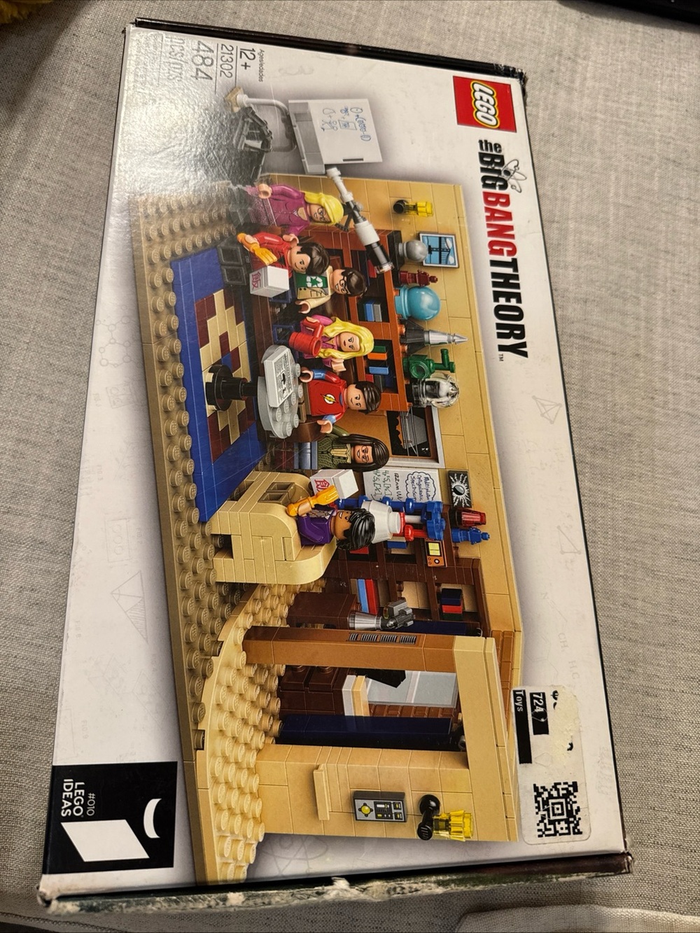 SEALED WITH DAMAGED BOX Retired LEGO Ideas The Big Bang Theory (21302)